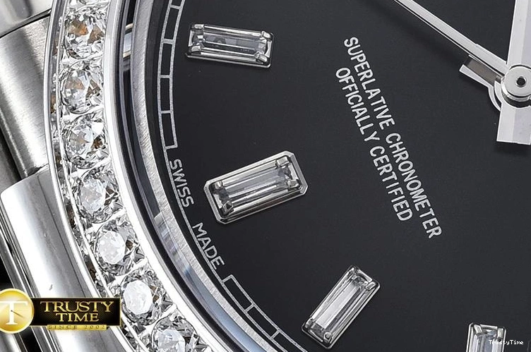 1022 RDD0206E – DayDate Attractive 673